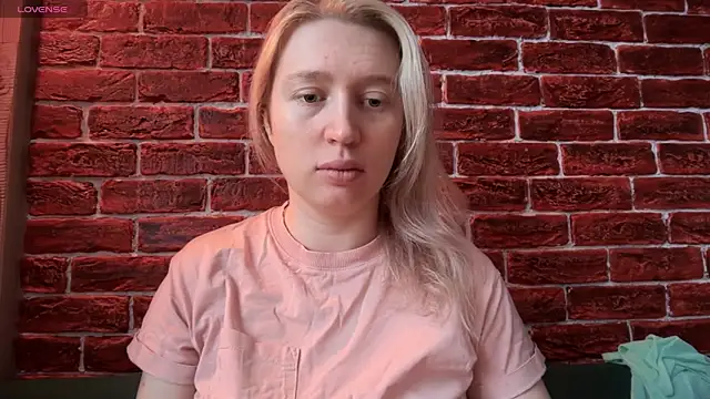 CitrusBlissss online show from November 13, 2:21 am