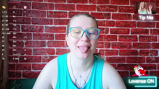 CitrusBlissss online show from June 4, 2:06 am