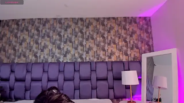 Snapshot of VeraBlazze chatting on February 9, 1:48 pm VeraBlazze online show from February 9, 1:48 pm