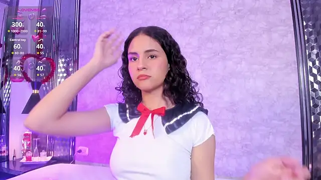 Snapshot of HadaKiss chatting on April 9, 5:07 am HadaKiss online show from April 9, 5:07 am