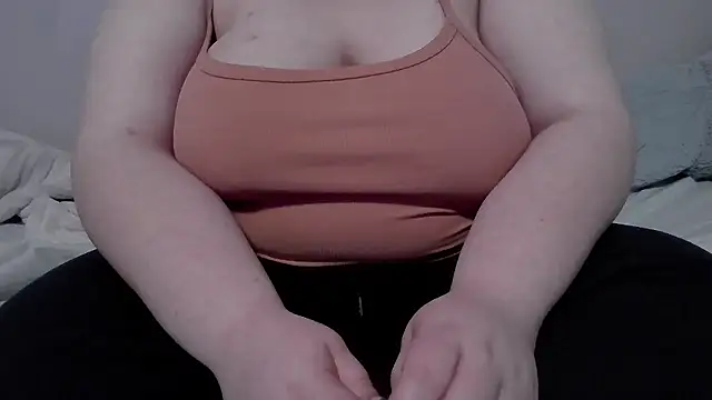 sarahcakes223 online show from January 14, 12:27 am