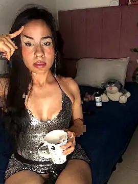 Snapshot of SelinaCatt_ chatting on October 26, 12:38 am SelinaCatt  online show from October 26, 12:38 am