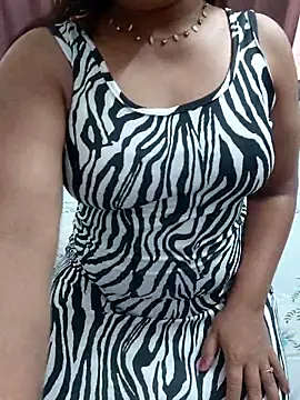Snapshot of Aavya_007 chatting on September 16, 10:27 am Aavya 007 online show from September 16, 10:27 am