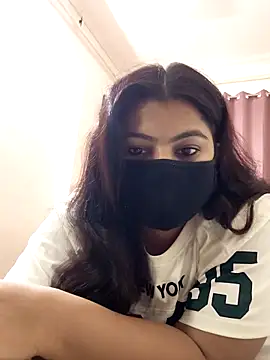 Snapshot of Aavya_007 chatting on June 18, 4:24 am Aavya 007 online show from June 18, 4:24 am