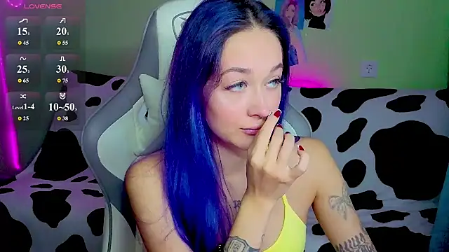 Snapshot of Im_suka chatting on October 6, 3:37 am Im suka online show from October 6, 3:37 am