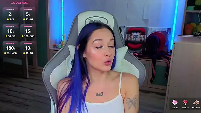 Snapshot of Im_suka chatting on October 21, 3:40 am Im suka online show from October 21, 3:40 am