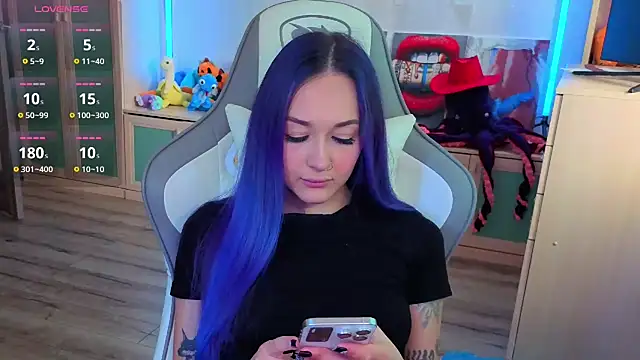 Snapshot of Im_suka chatting on October 25, 4:20 am Im suka online show from October 25, 4:20 am