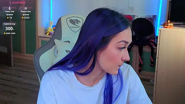 Snapshot of Im_suka chatting on October 31, 4:46 am Im suka online show from October 31, 4:46 am