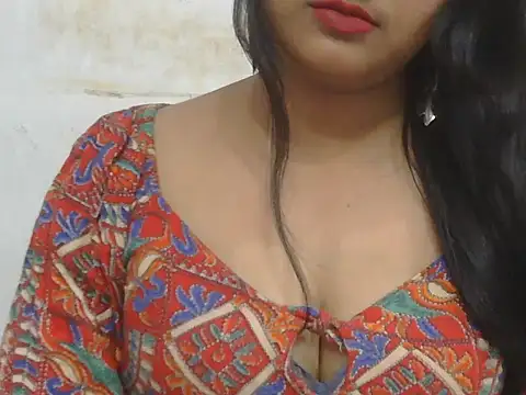 POOJA 199 online show from March 12, 7:14 am