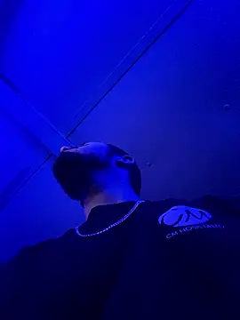 Snapshot of jcwxt chatting on January 18, 12:31 pm jcwxt online show from January 18, 12:31 pm