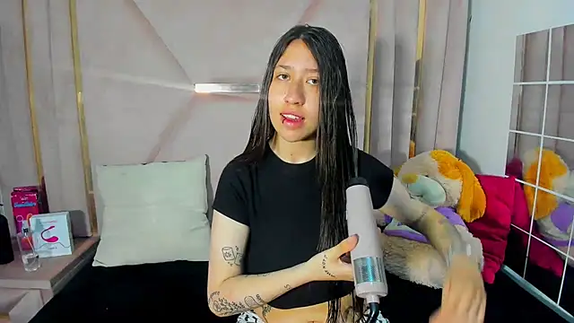 Snapshot of venusmorgan chatting on October 14, 3:24 pm venusmorgan online show from October 14, 3:24 pm