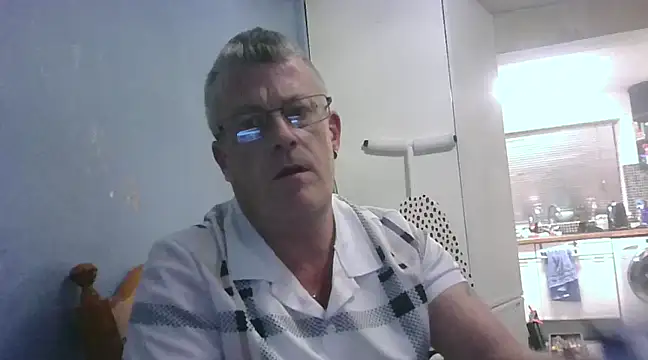 hefin18 online show from March 5, 10:32 pm