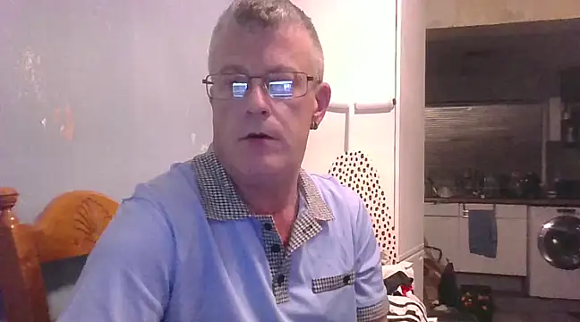 hefin18 online show from March 6, 10:58 pm