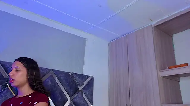 candice777 online show from December 4, 11:52 am