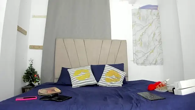 Lady miss    online show from December 16, 12:32 pm