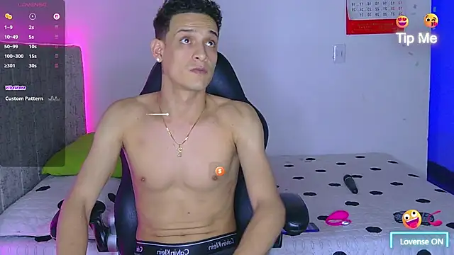 Ethanho0t online show from July 10, 1:10 am