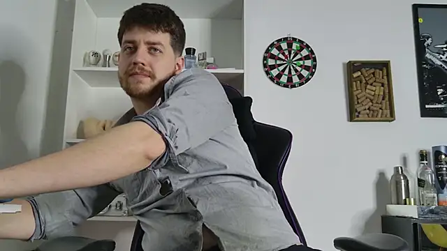 aaron nvk online show from October 30, 9:26 pm