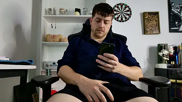 aaron nvk online show from February 1, 4:11 am