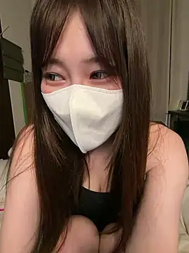 MOEMOE-Q online show from May 13, 5:21 pm