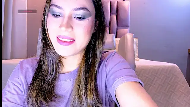 InnoocentLunaa online show from January 12, 1:33 am