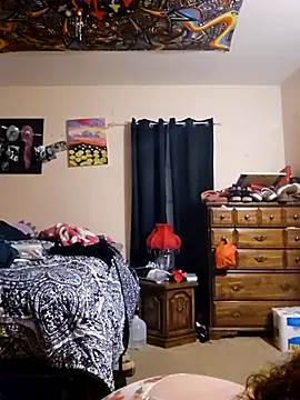 Snapshot of nuttiebuddy1 chatting on November 8, 4:12 am nuttiebuddy1 online show from November 8, 4:12 am