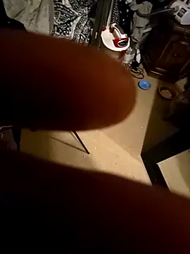 Snapshot of nuttiebuddy1 chatting on March 4, 6:52 am nuttiebuddy1 online show from March 4, 6:52 am