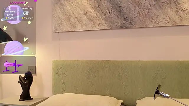 MilkMeSoftly online show from March 21, 8:19 am