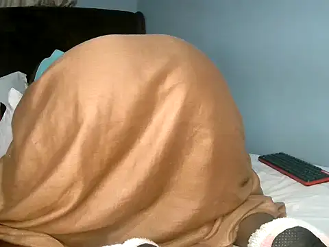 Snapshot of ALICIA_X98 chatting on July 4, 3:51 pm ALICIA X98 online show from July 4, 3:51 pm