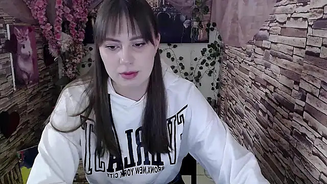 Amanda Bright  online show from October 6, 6:44 am