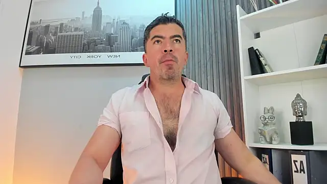 Snapshot of JuanKFit_45 chatting on July 11, 4:15 am JuanKFit 45 online show from July 11, 4:15 am