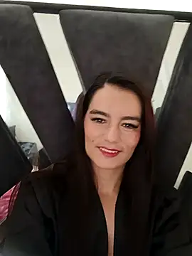 Demy Rhoades online show from October 13, 2:17 pm