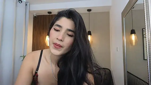 Lia Mar  online show from November 12, 6:19 pm