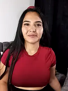 Snapshot of meli__brown chatting on September 22, 10:39 am meli brown online show from September 22, 10:39 am