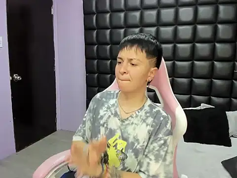  Hannah Hot online show from November 11, 12:32 am