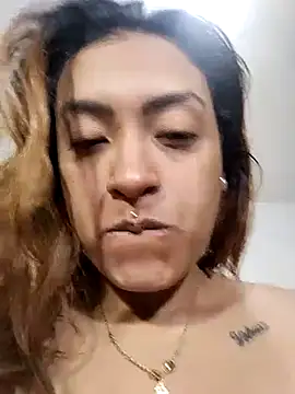 shanell saenz online show from September 18, 11:18 pm