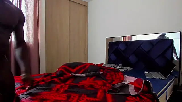 Snapshot of scarle22 chatting on October 23, 8:18 pm scarle22 online show from October 23, 8:18 pm