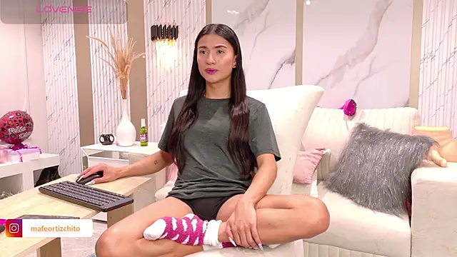 Snapshot of Sweet_Mafe chatting on September 22, 8:00 pm Sweet Mafe online show from September 22, 8:00 pm