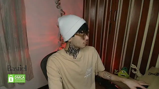 Mihail leroy online show from October 14, 1:39 am