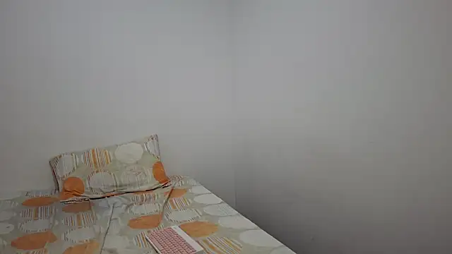 Snapshot of kayleesims_ chatting on November 28, 10:56 pm kayleesims online show from November 28, 10:56 pm