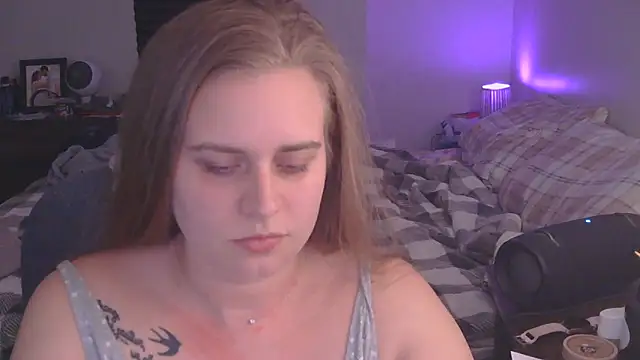 Sexyblonde12344 online show from November 17, 1:00 am