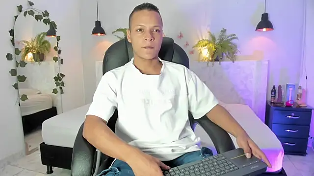 Ricky Owens1 online show from September 14, 12:59 pm