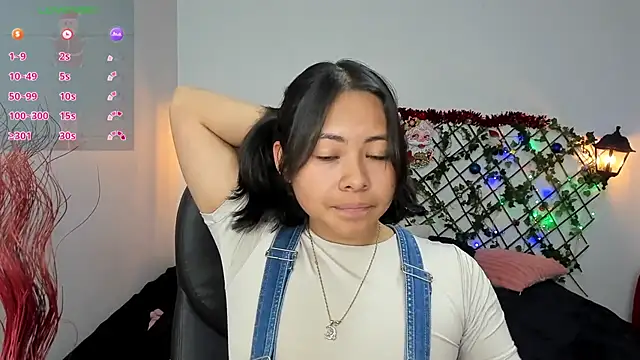 Louisa  clare online show from December 20, 4:19 am