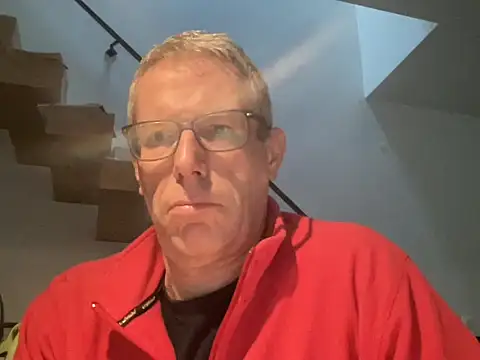 Snapshot of choupipat1 chatting on October 18, 6:48 am choupipat1 online show from October 18, 6:48 am