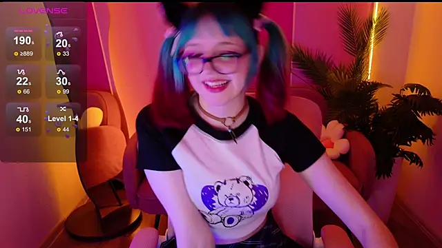 CoralineYoung online show from October 25, 5:48 am