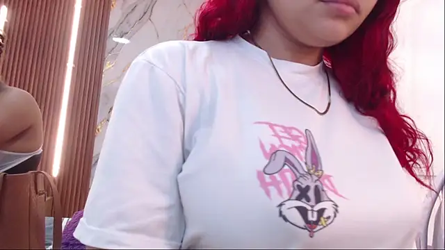 Snapshot of aixa_show chatting on December 22, 12:57 pm aixa show online show from December 22, 12:57 pm