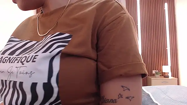 Snapshot of aixa_show chatting on January 13, 12:10 pm aixa show online show from January 13, 12:10 pm