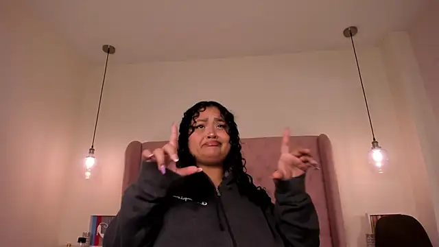 Snapshot of KITY_HILL chatting on November 21, 4:55 am KITY HILL online show from November 21, 4:55 am