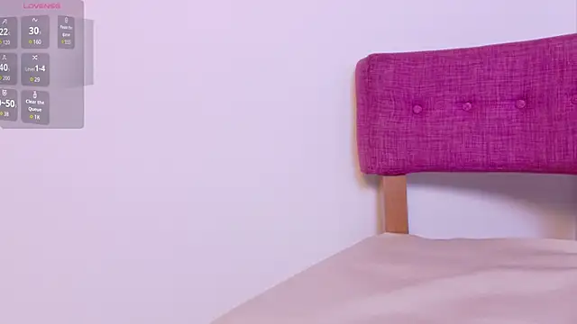 Snapshot of KITY_HILL chatting on December 2, 5:13 am KITY HILL online show from December 2, 5:13 am