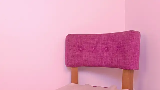 Snapshot of KITY_HILL chatting on December 14, 4:51 am KITY HILL online show from December 14, 4:51 am