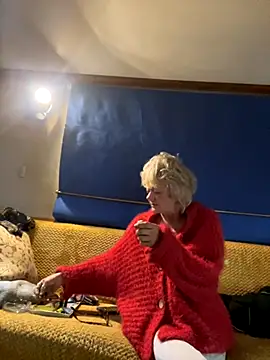 ladyboatlady online show from September 24, 6:17 am